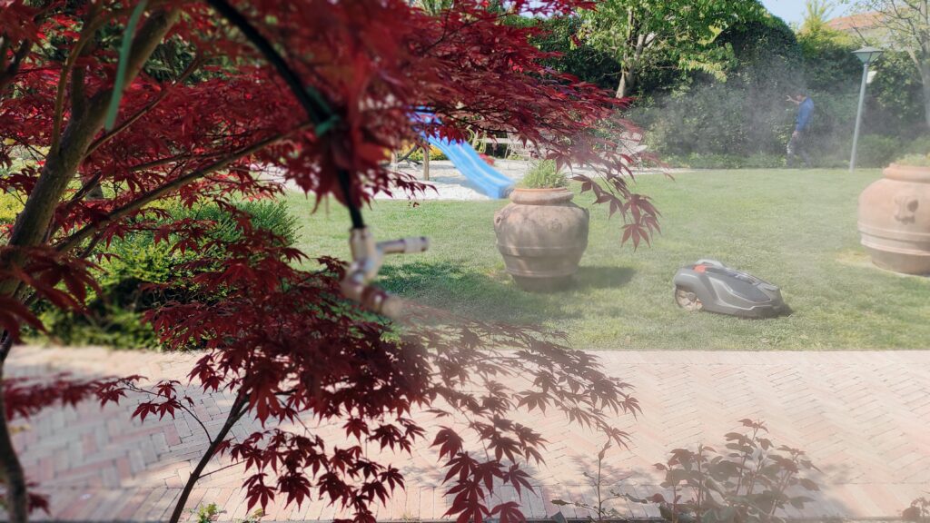 Ugelli nebulizzatori bonificano il giardino dalle zanzare